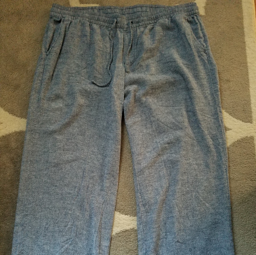 Old Navy pull on drawstring pants. Size XL